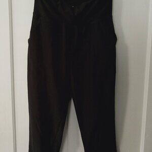 Women’s Old Navy Active Powersoft Hi-Rise Go Dry Jogger.